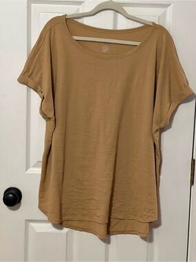 Cato 22/24W Camel Tan Relaxed Knit Top Rolled Sleeve Scoop Neck Plus Size